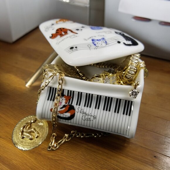 Cat's World Piano Trinket Box. Kitty Poses & Music Notes AKEMI TAKAGI Japan - Picture 11 of 15
